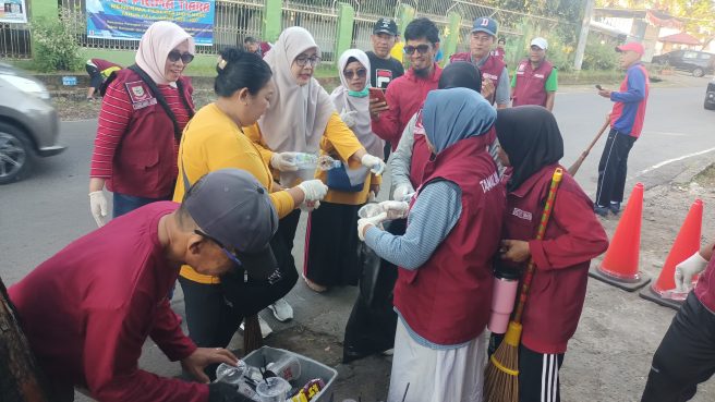 Hari Lingkungan Hidup 2026, Lurah Tamalanrea Jaya Kampanyekan Kerja Bakti dan Pilah Sampah